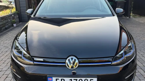 VOLKSWAGEN GOLF Exclusive (K)