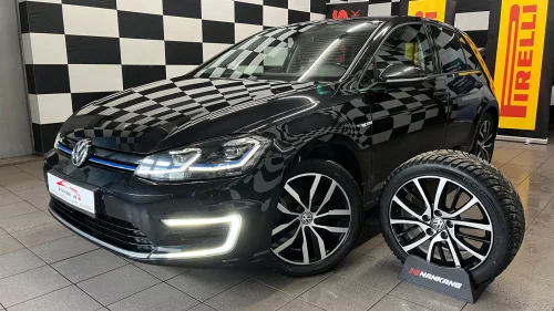 VOLKSWAGEN GOLF E-GOLF*100KW*300KM*EXCLUSIVE*ALT++*NY SERVICE*NY EU
