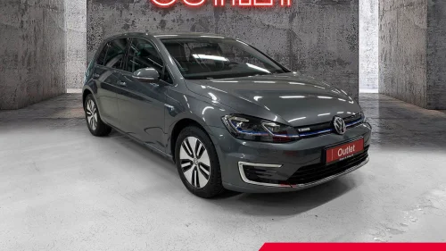 VOLKSWAGEN GOLF Exclusive (K) |Outlet|Dynaudio|Kamera|Finansiering|