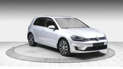 VOLKSWAGEN GOLF Exclusive ACC|R.KAM|SKINN|VARMEP|TONEDE|LYS&SIKT.PK++