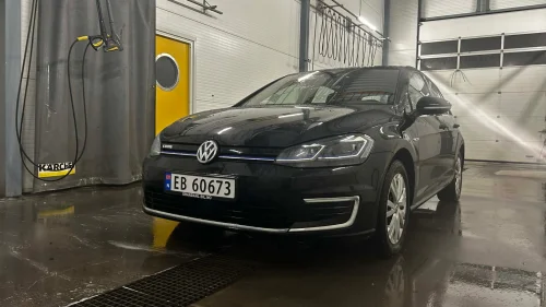 VOLKSWAGEN GOLF E-Golf