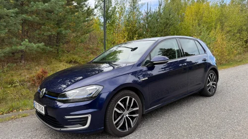 VOLKSWAGEN GOLF Exclusive (K)