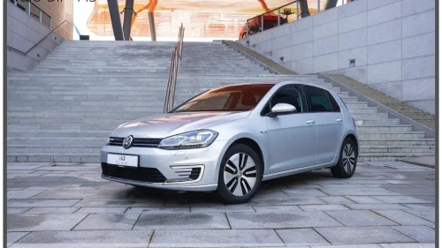 VOLKSWAGEN GOLF 100KW / ACC / Keyless / Navi / Ryggekamera++