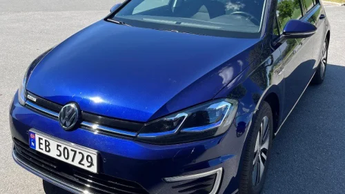 VOLKSWAGEN GOLF 136hk