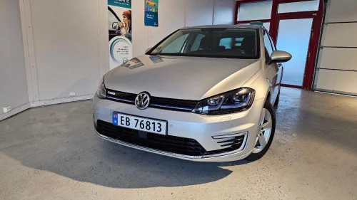 VOLKSWAGEN GOLF EU 04.2028 // 1 EIER // LAV KM // R.KAM // SE PRIS +++