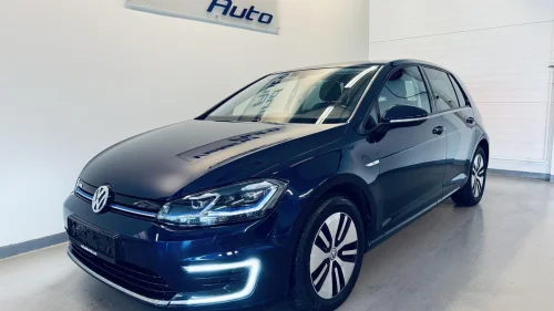VOLKSWAGEN GOLF 35,8 KWH 231 WLTP/ NAVIGASJON/KAMERA/ACC