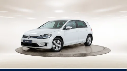VOLKSWAGEN GOLF 136 hk - R.Kam, LED, Navi, KeylessAccess