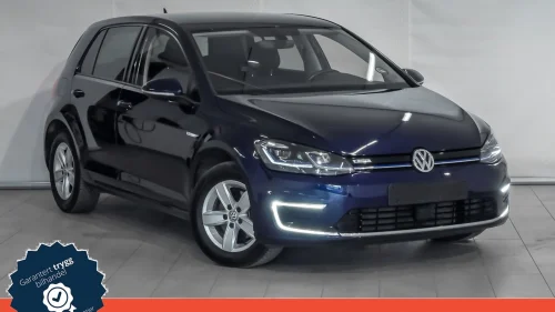 VOLKSWAGEN GOLF 136hk Kamera/Keyless/Varmeseter/ACC/LED
