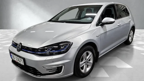 VOLKSWAGEN GOLF Veldholdbil//Lav KMSTAND