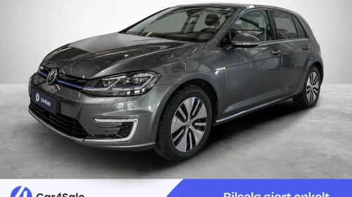 VOLKSWAGEN GOLF 300km / V.Pumpe / Kamera / ACC / EU28 / Norsk / LED ++