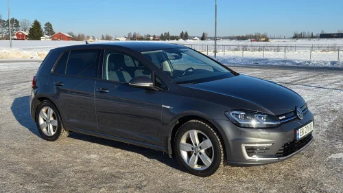 VOLKSWAGEN GOLF Exclusive (K)