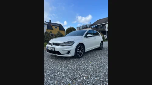 VOLKSWAGEN GOLF E-Golf 136HK Final Edition