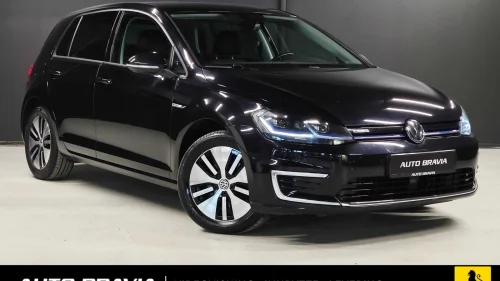 VOLKSWAGEN GOLF COMFORT/136HK/300KM/ACC/KEYLESS/NAVI/KAMERA/NAF TEST+