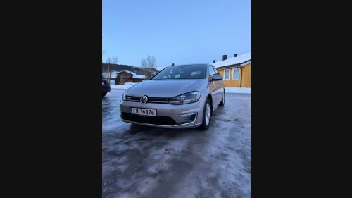 VOLKSWAGEN GOLF Exclusive (K) - svært velholdt!