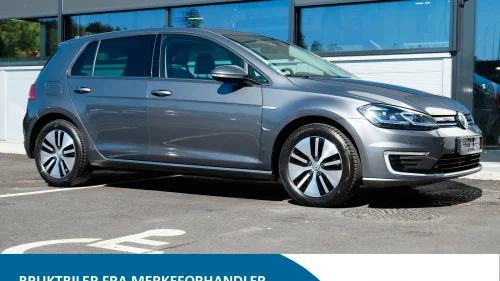 VOLKSWAGEN GOLF E-golf 136 hk Exclusive - Active Info, Skinn, NAVI +++