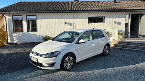 VOLKSWAGEN GOLF E-golf 136 hk exclusive  Kamera/Active Info/Skinn/ACC++