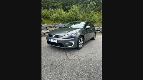 VOLKSWAGEN GOLF E Golf