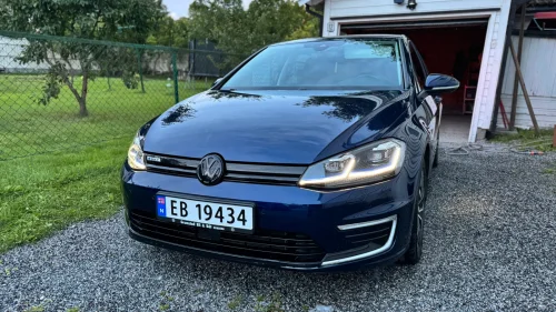 VOLKSWAGEN GOLF e-Golf Dynaudio, Active Info, Rkamera Oppgradert Stereo