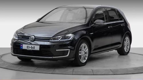 VOLKSWAGEN GOLF Exclusive  Skinn Digitalt instrument R-kamera 17'