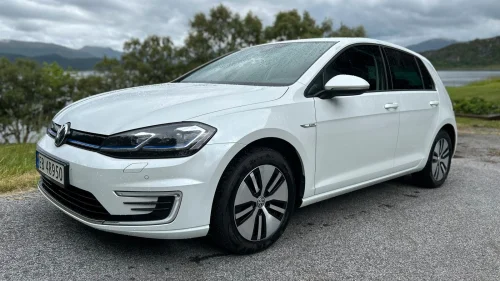 VOLKSWAGEN GOLF Exclusive