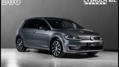 VOLKSWAGEN GOLF Exclusive 136hk /Skinn/ACC/R.kamera/Varmepumpe/Navi/LED
