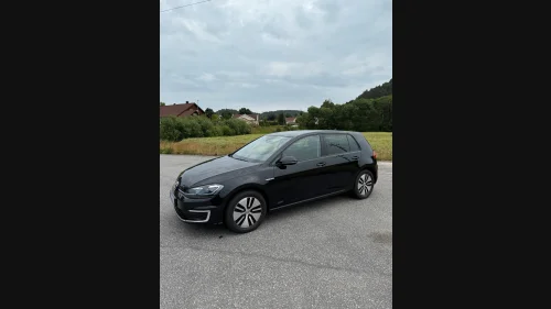 VOLKSWAGEN GOLF (K)