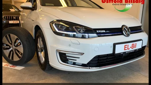 VOLKSWAGEN GOLF e-GOLF ACC LED NAVI DAB V-PUMPE PARK.SENS APP-CONNECT