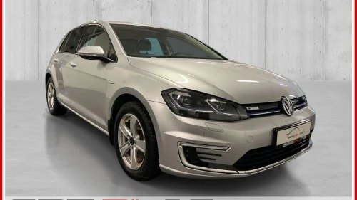 VOLKSWAGEN GOLF E-Golf Varmepumpe/LED/ACC/Navi/Kam/PDC/Nybilgaranti!