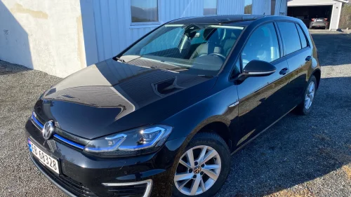 VOLKSWAGEN GOLF Exclusive Final Edition E-GOLF 2020.