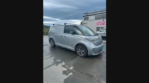 VOLKSWAGEN ID. BUZZ CARGO 150 KW 77 kWh 204hk Navi/Ryggekam,LED-matrix/TravelAssist*