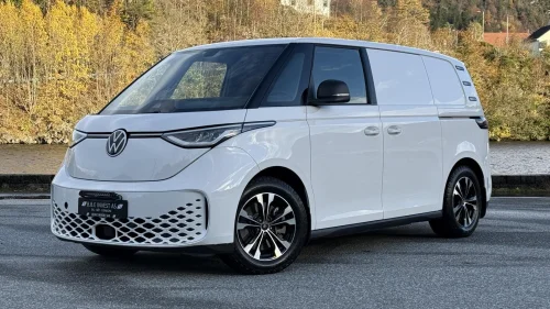 VOLKSWAGEN ID. BUZZ CARGO 150 KW 77KWH/414KM-WLTP/204HK/2X.SKYVEDØR/KROK/KOMF.VEGG/RKAM+