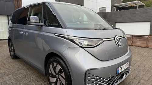 VOLKSWAGEN ID. BUZZ PRO 150 KW Pro 77kWh 204hk//STRØKEN BIL//EL SETER//DBB.