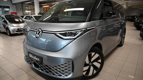 VOLKSWAGEN ID. BUZZ PRO 150 KW PRO 77kW 5-seter 204hk m/ACC/LED/Kamera/Krok++
