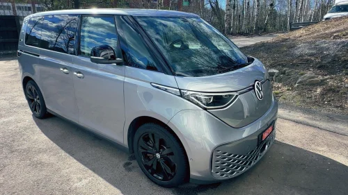 VOLKSWAGEN ID. BUZZ PRO 150 KW Pro 77kWh 204hk