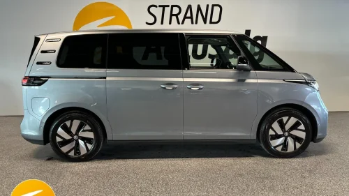 VOLKSWAGEN ID. BUZZ PRO 150 KW Pro 77kWh 204hk 5-seter 414km WLTP Ryggekam ACC Krok+