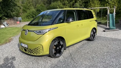 VOLKSWAGEN ID. BUZZ PRO 150 KW Pro, comfort,  77kwh, 204hk, 4 kamera, hengerf.