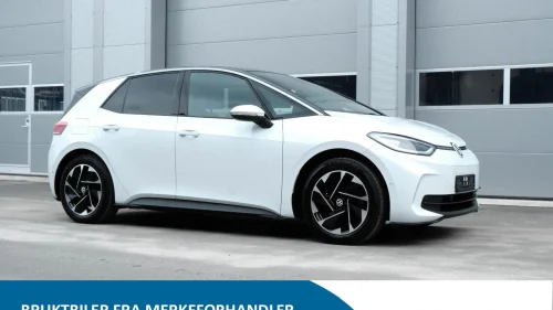 VOLKSWAGEN ID.3 PRO 150 KW Business 204hk Facelift - Matrix/NAVI/Rattvarme +++