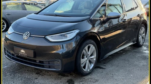 VOLKSWAGEN ID.3 PRO 150 KW 1ST PLUS 204HK / R.KAMERA / V.PUMPE / MATRIX / ACC
