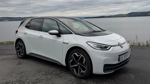 VOLKSWAGEN ID.3 PRO 150 KW PRO 150 KW 1ST R-kam / Acc / Sensorer / S+V