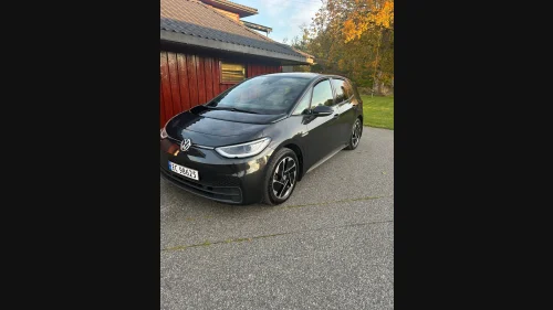 VOLKSWAGEN ID.3 PURE 110 KW Kamera Adaptiv Cruisekontroll LED Matrix Rattvarme