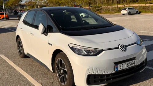 VOLKSWAGEN ID.3 PRO 107 KW Pro 58kWh 145hk  R.kam, Keyless, Navi, ACC, 18"