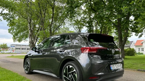 VOLKSWAGEN ID.3 PURE 110 KW Pure Performance ADAPTIV/ISOFIX/NY SERVICE/VELHOLDT