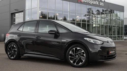 VOLKSWAGEN ID.3 PURE 110 KW Pure Performance SKINNRATT/VARME I RATT/CARPLAY/EN-EIER