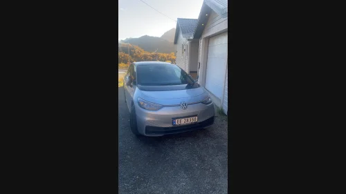 VOLKSWAGEN ID.3 PRO 150 KW PRO 150 KW / 412Km / LED lys / Navigasjon