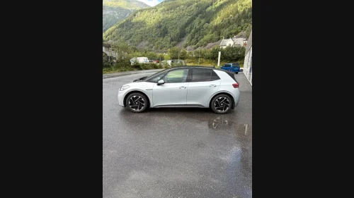 VOLKSWAGEN ID.3 PRO 150 KW pro limited  58kwh  204hk