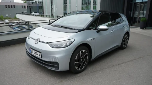 VOLKSWAGEN ID.3 PRO 150 KW Pro Performance 204 hk / Wltp 422 km.