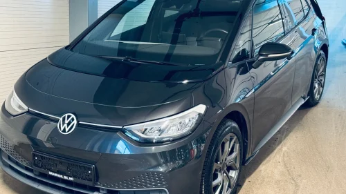 VOLKSWAGEN ID.3 PRO 150 KW WLTP 422 KM - Ryggekamera - Varme i ratt - Ny i Norge