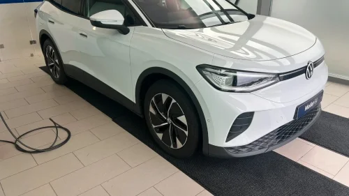 VOLKSWAGEN ID.4 PRO 4MOTION 210KW pro 4m highl.77kwh 286hk