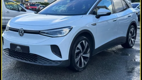 VOLKSWAGEN ID.4 PRO 150 KW PRO FAMILY / PANORAMA / R.KAM / KEYLESS / KROK