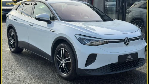 VOLKSWAGEN ID.4 PRO 128 KW 77KWH PRO / KEYLESS / KAMERA / DELSKINN / NAVI / DAB
